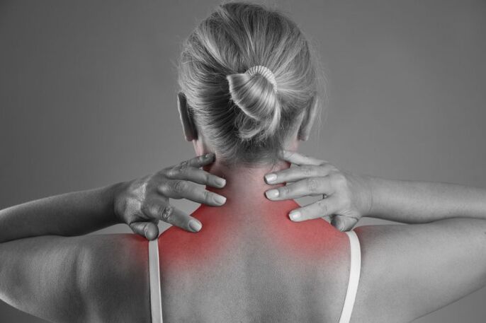 Servikal omurganın osteokondrozunda yoğun ağrı